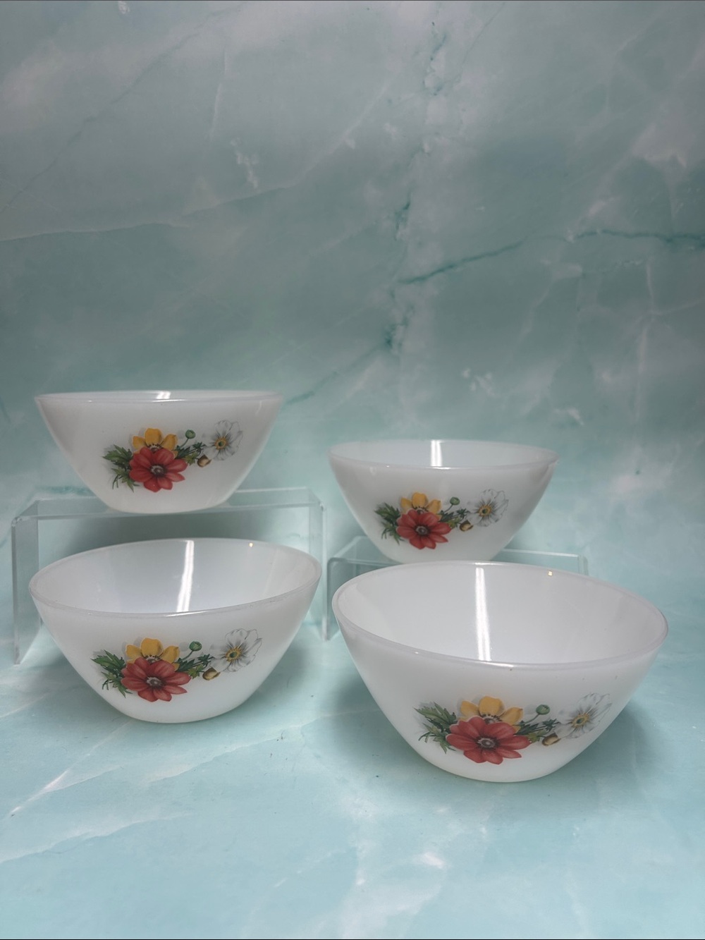 Set of 4 Floral bowl 5 inches Arcopal France Vintage- 1970